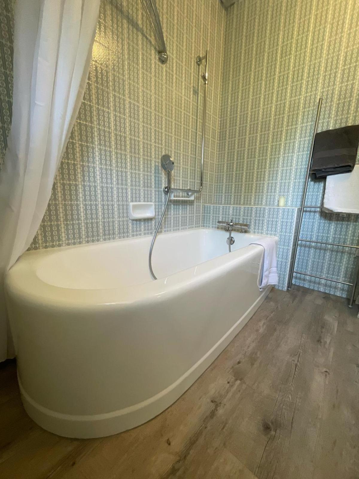 Chambres D'Hotes Le Relais Globe Trotteur Montaigu  Esterno foto